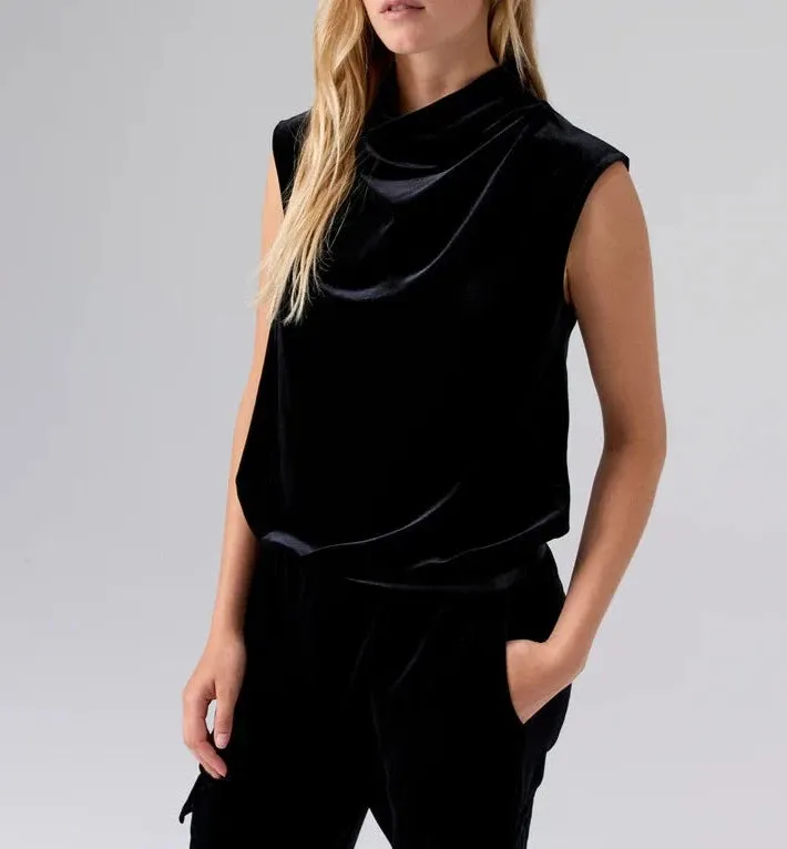 New Glow Velvet Top